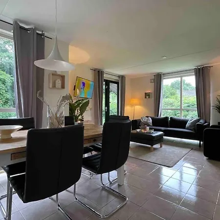 דירה The Green Hills / Private Jacuzzi Ewijk